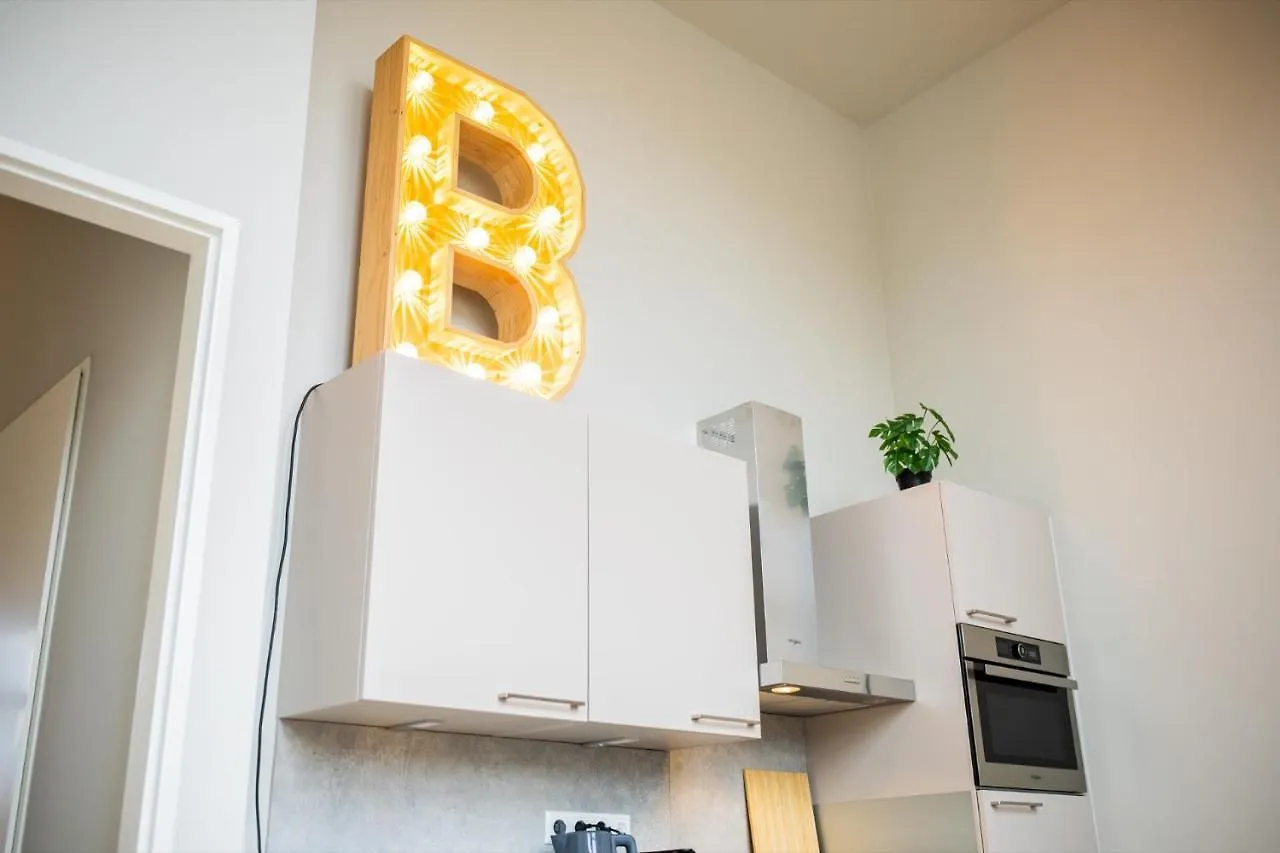 Breathtaking 3 Bedroom Apartment Pk6B Rotterdam Netherlands